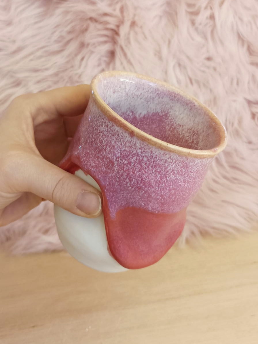 Raspberry Ripple Thumb Cup A16